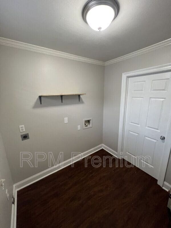 Building Photo - 41158 2nd Colonial St