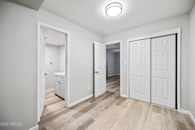 Building Photo - 3025 N 32nd St