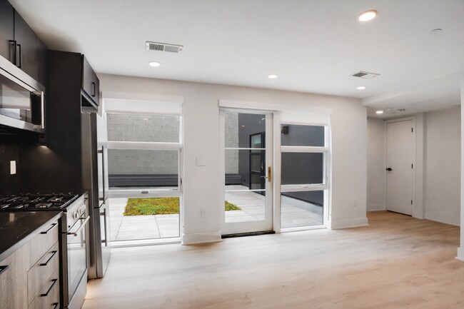 Building Photo - 1716 14th St NW