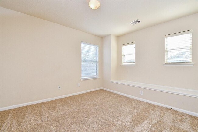 Building Photo - 22238 Orchard Dale Dr
