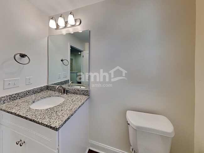 Building Photo - 248 Makenna Dr