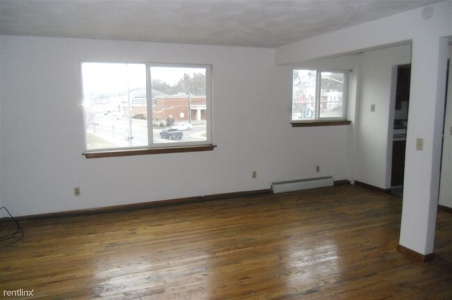 Building Photo - 2 br, 1 bath Apartment - 224 Harry L Dr TLC