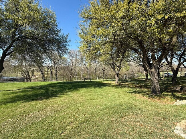 Building Photo - Custom built condo! Country Living! Offered unfurnished OR furnished!