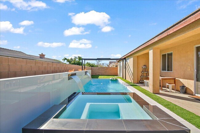 Building Photo - 47450 Manteca Ct