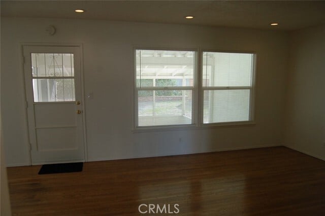 Building Photo - 655 W Grove St