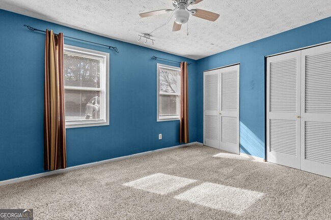 Building Photo - 236 Mateo Walk