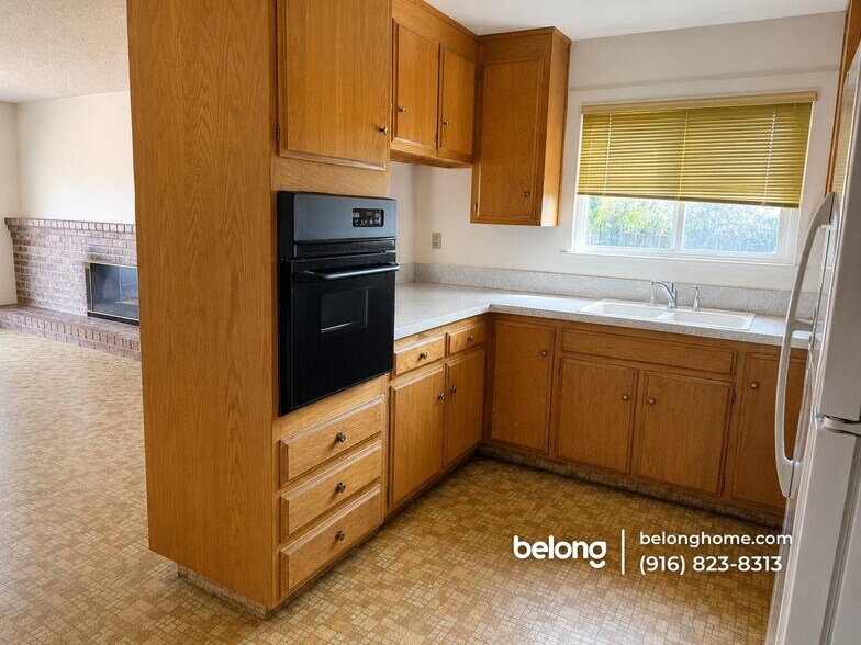 Building Photo - 1410 Alder Pl