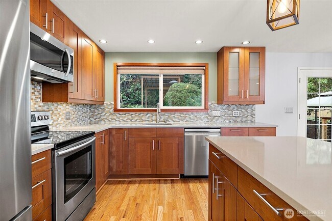 Building Photo - 3831 Letitia Ave S