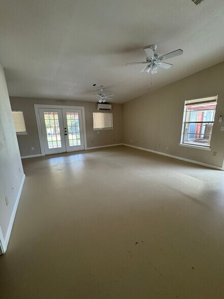 Building Photo - 20045 FM306