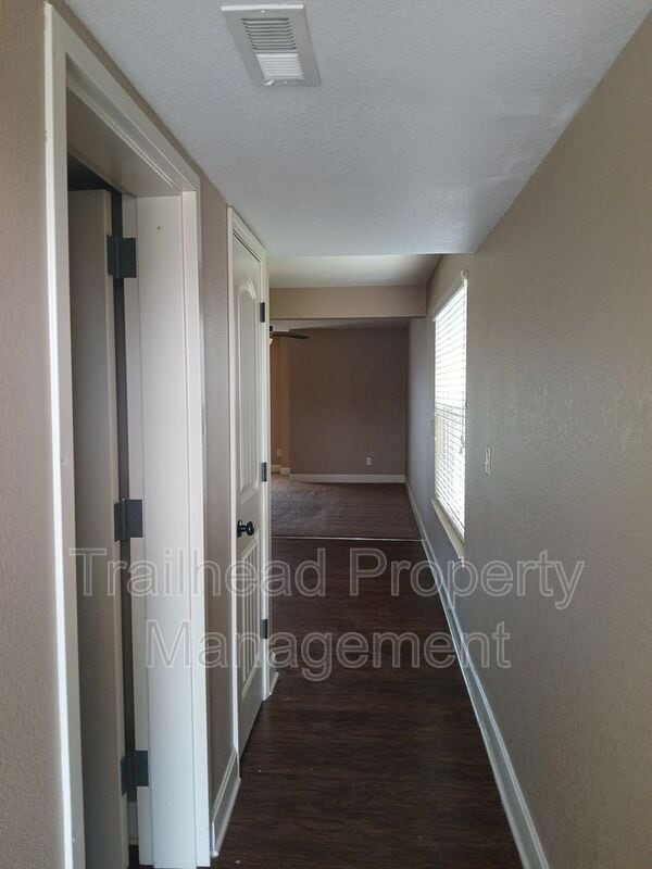 Building Photo - 21616 Westover Ct