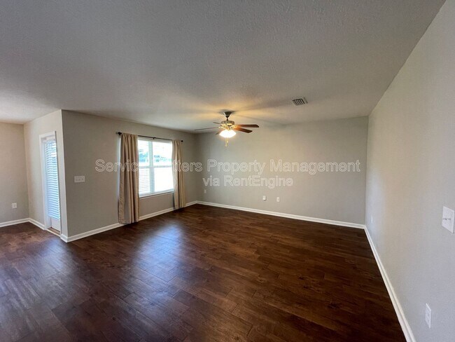 Building Photo - 3481 Quail Dr