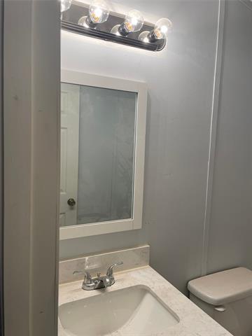 Building Photo - 102 Mendy Ln