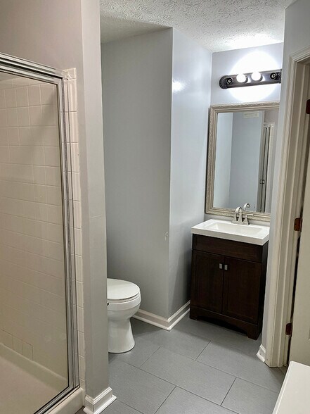 Building Photo - 2406 Autumn Harvest Ct
