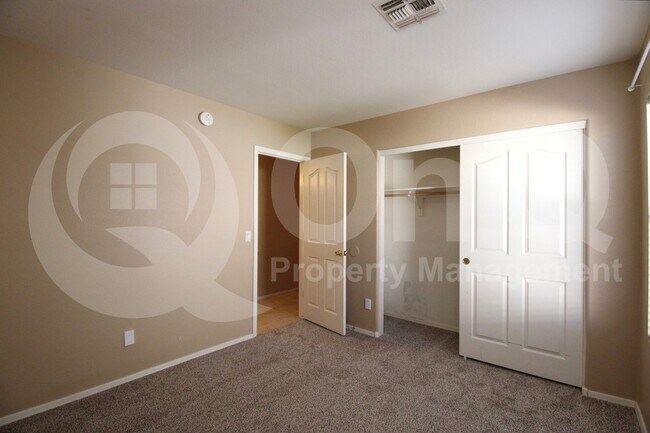 Building Photo - 10234 E Javelina Ave