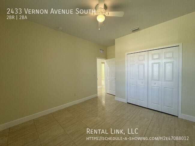 Building Photo - 2433 Vernon Ave S