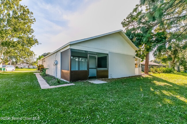 Building Photo - 1656 Parakeet Ct