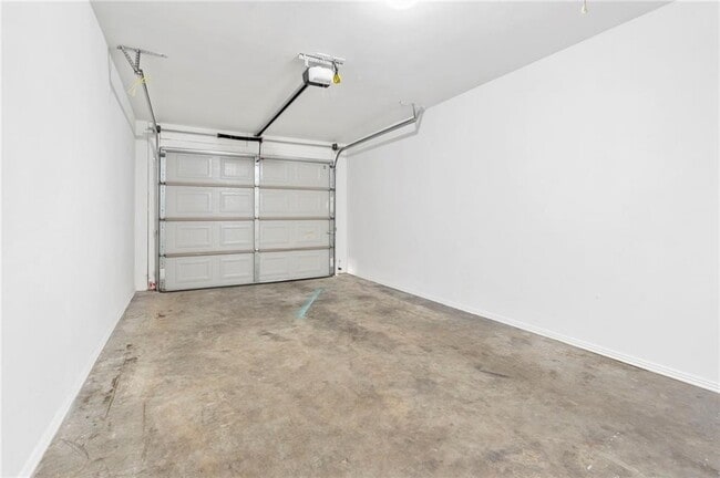 Building Photo - 103 Foxglove St