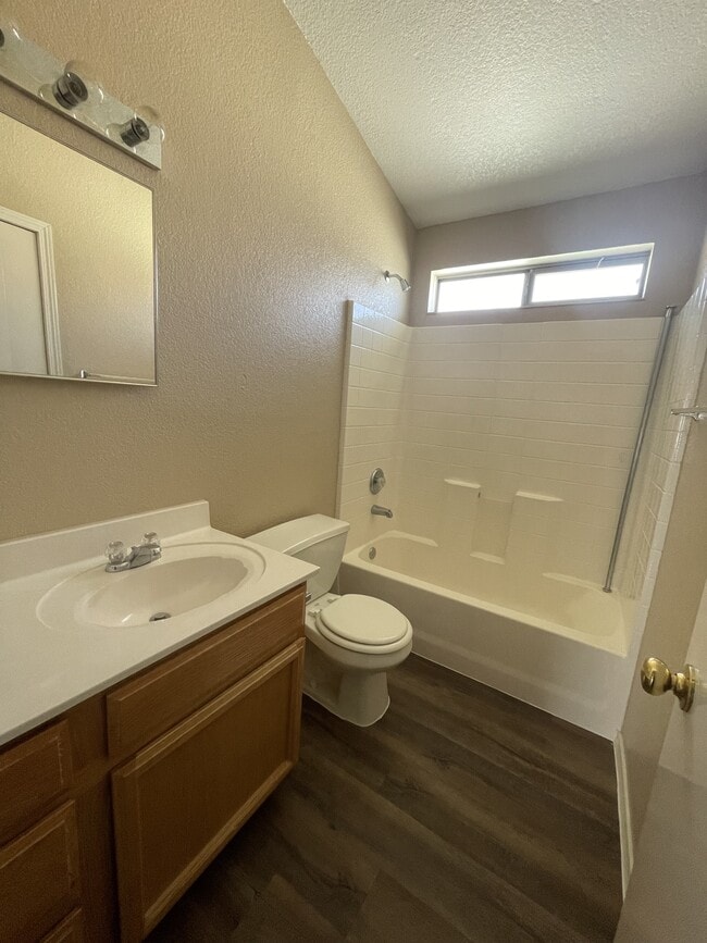 Building Photo - 3677 Tierra Alba Dr