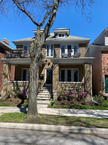 Building Photo - 848 Beaconsfield Ave