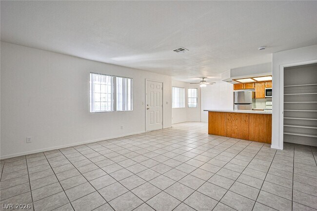 Building Photo - 8410 Eldora Ave