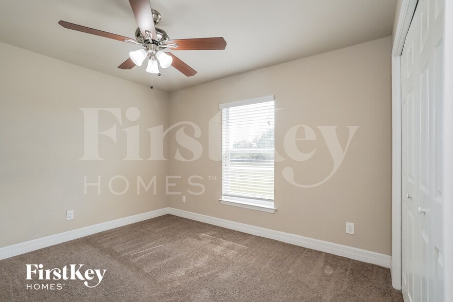 Building Photo - 625 SW 13th Terrace