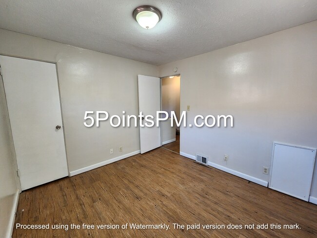 Building Photo - 200 Dalepark Dr