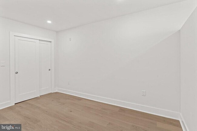 Building Photo - 253 N 3rd St