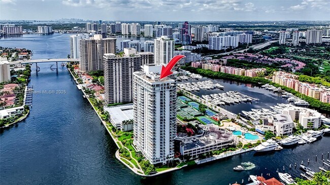 Building Photo - 19707 Turnberry Way