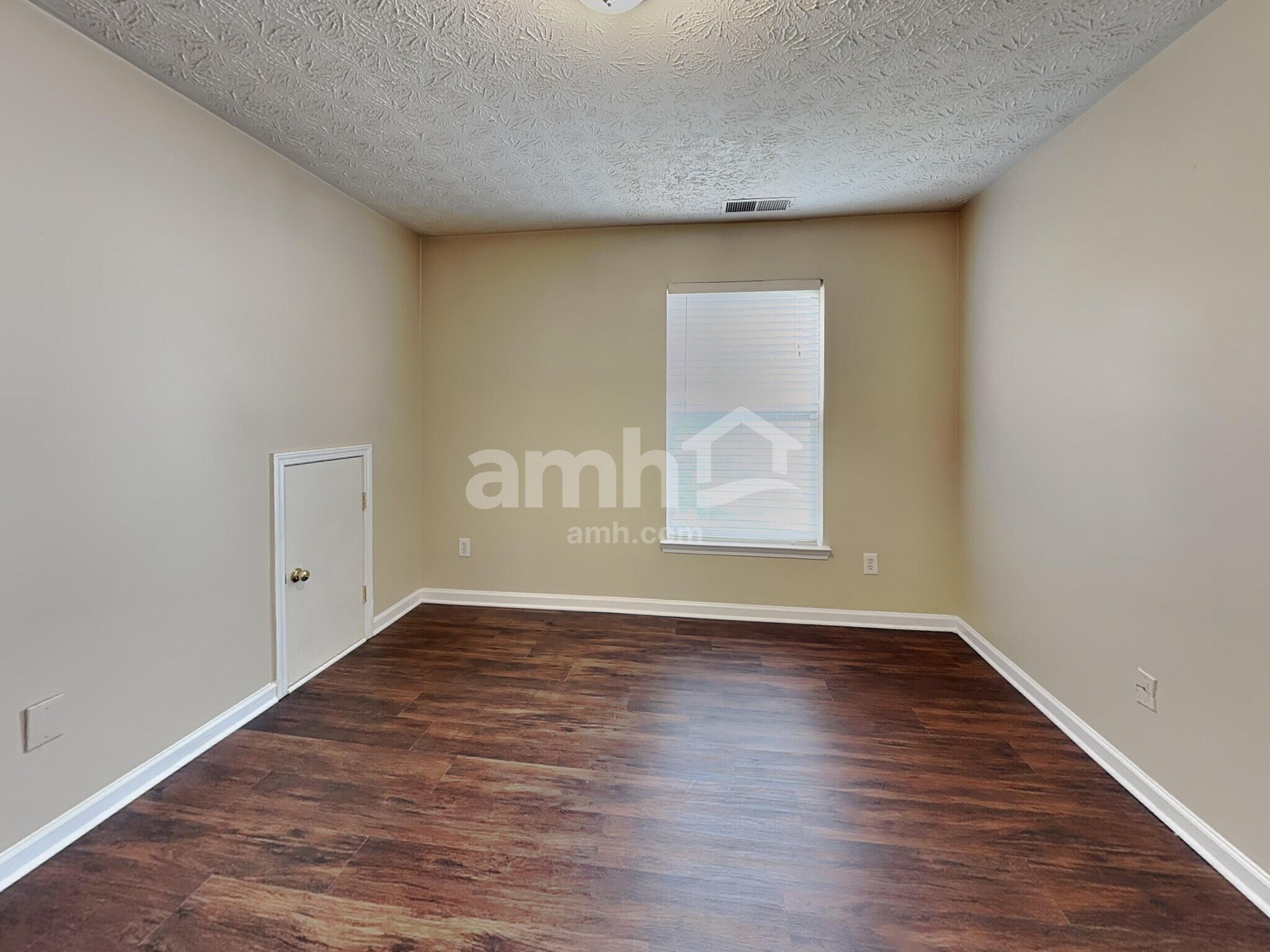 Building Photo - 125 Cobbler Cove Dr