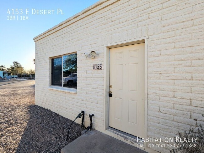 Building Photo - Delightful 2Bed/1Bath Duplex, near Oak Flo...