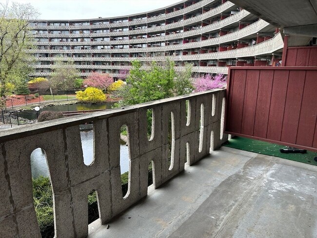 Building Photo - 200 Swanton St