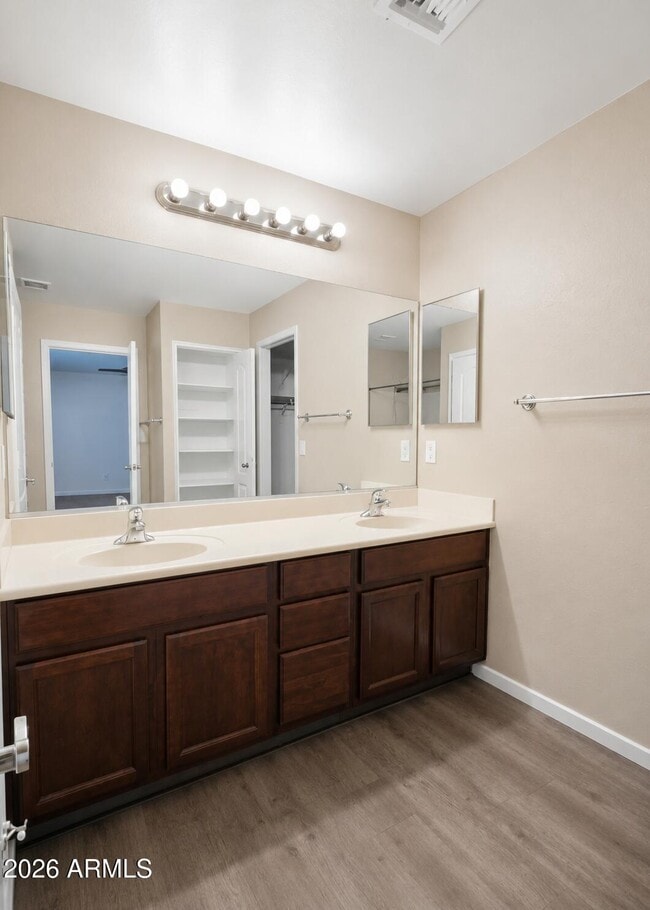 Building Photo - 42065 W Hillman Dr