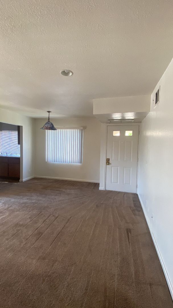 Building Photo - East Palmdale Condo/Gated Community w/ Pool and Spa