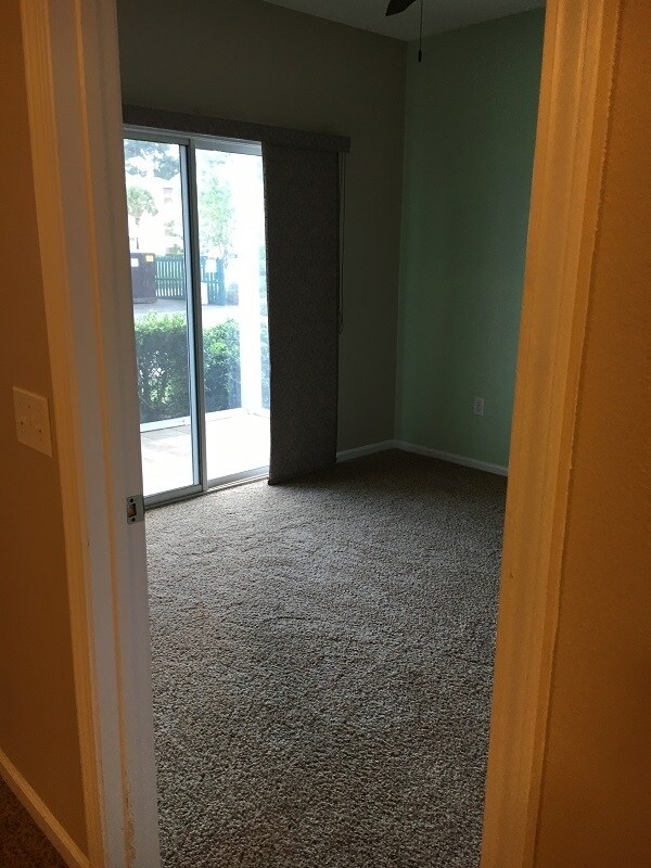 Building Photo - 1302 River Oaks Dr