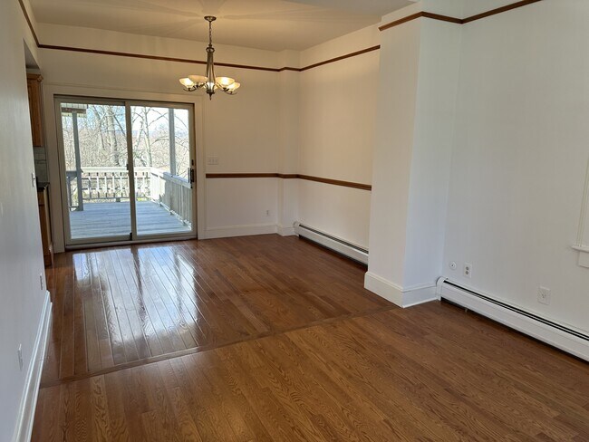 Building Photo - 138 New York Ave