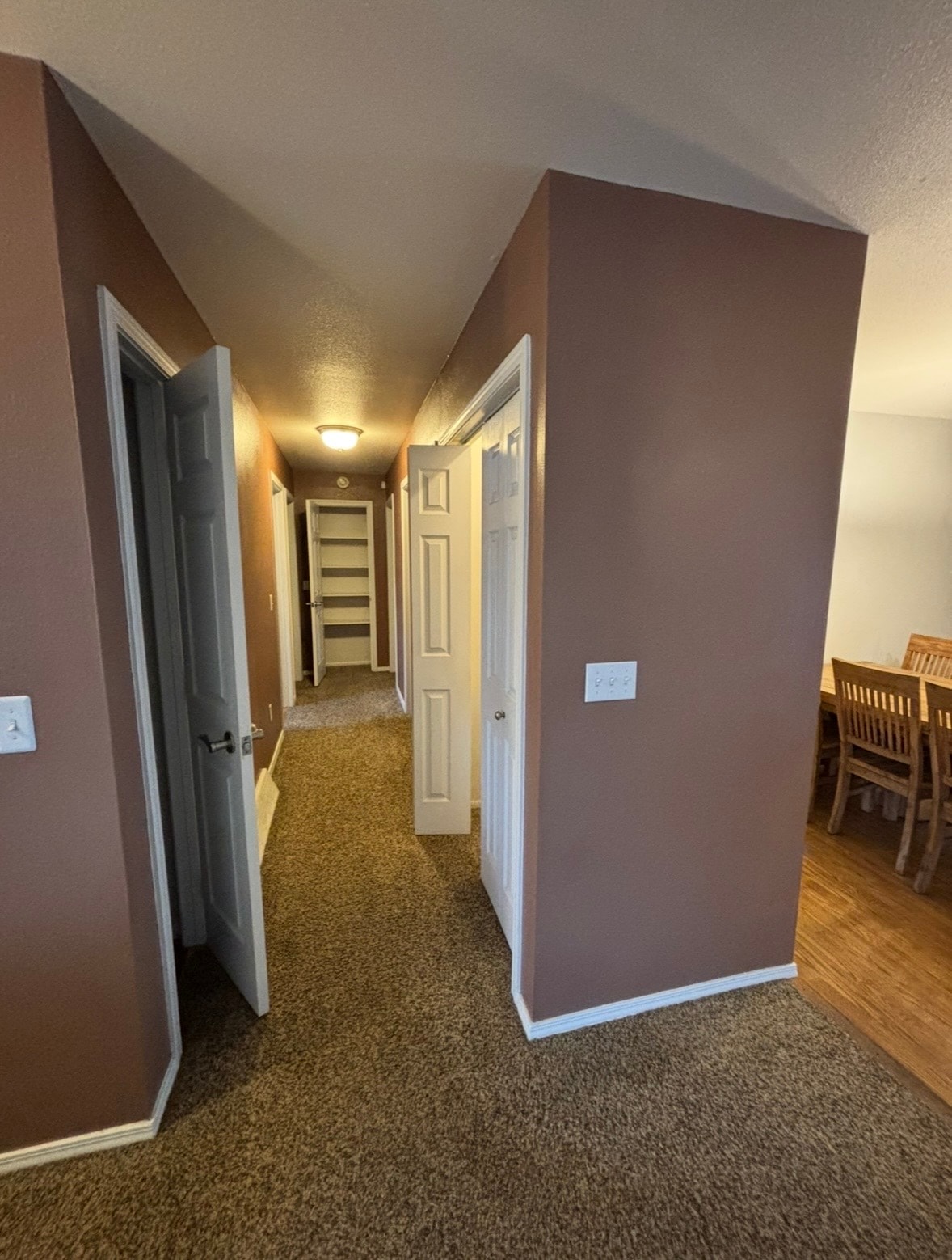 Building Photo - 3227 Lynn Ave