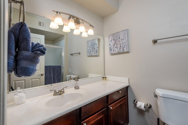 Building Photo - 15095 N Thompson Peak Pkwy