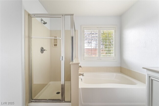 Building Photo - 268 Bella Matese Ave