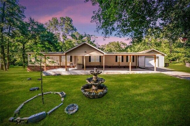 Building Photo - 18915 Sawmill Dr