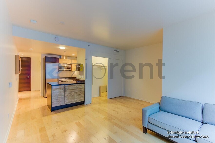 Building Photo - Unit 408