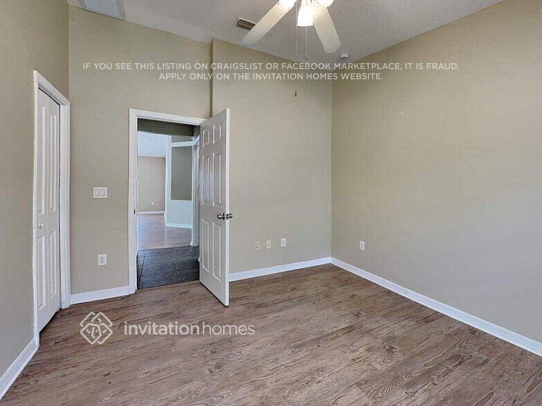 Building Photo - 6815 Monarch Park Dr