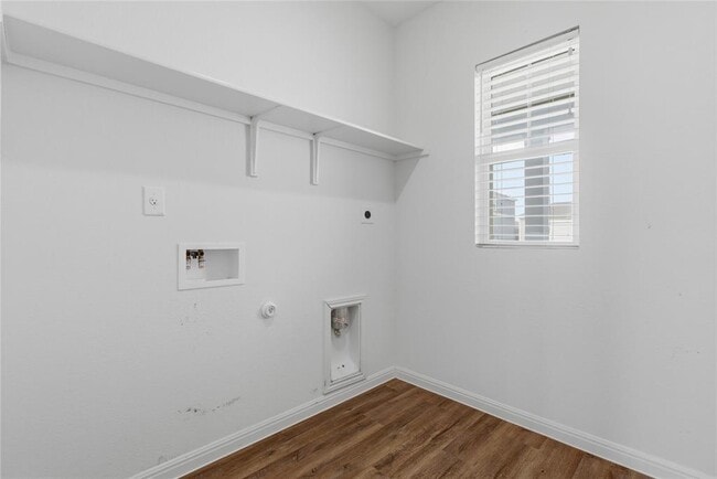 Building Photo - 211 Shiro Dr