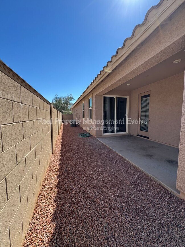 Building Photo - 13014 W Lamar Rd