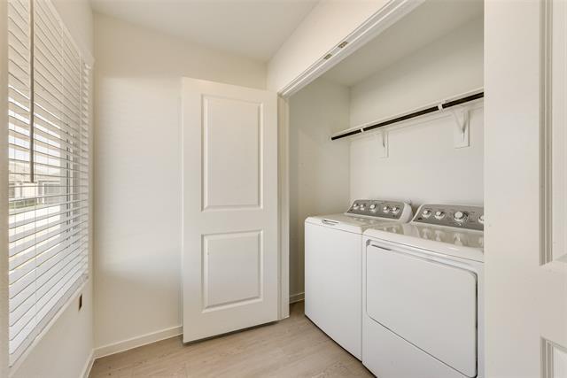 Building Photo - 1032 Sugarberry St