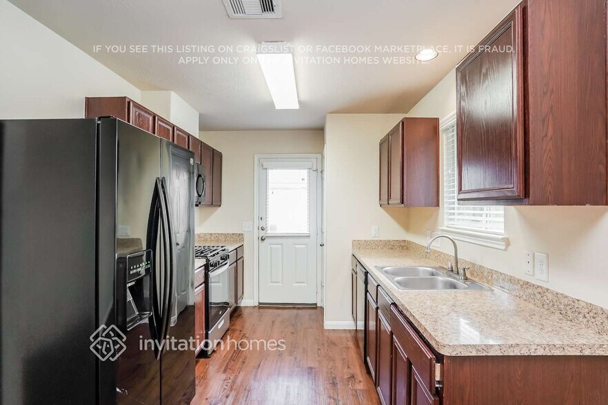 Building Photo - 18815 N Lyford Dr