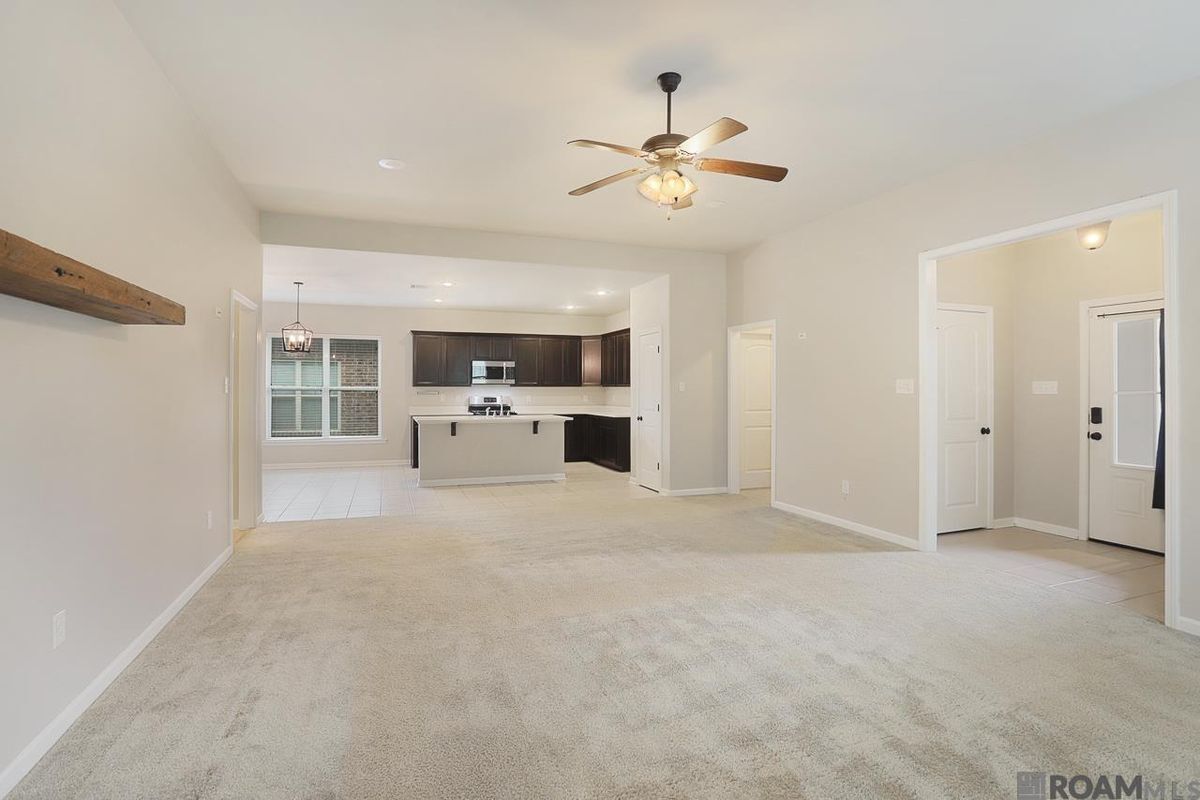 Building Photo - 42451 Baystone Ave