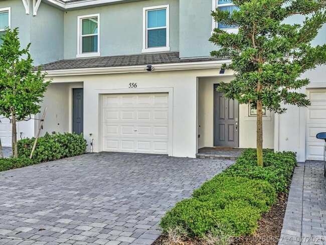 Building Photo - 556 Sanderling Cir