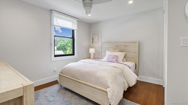 Building Photo - 99 Beach Rd