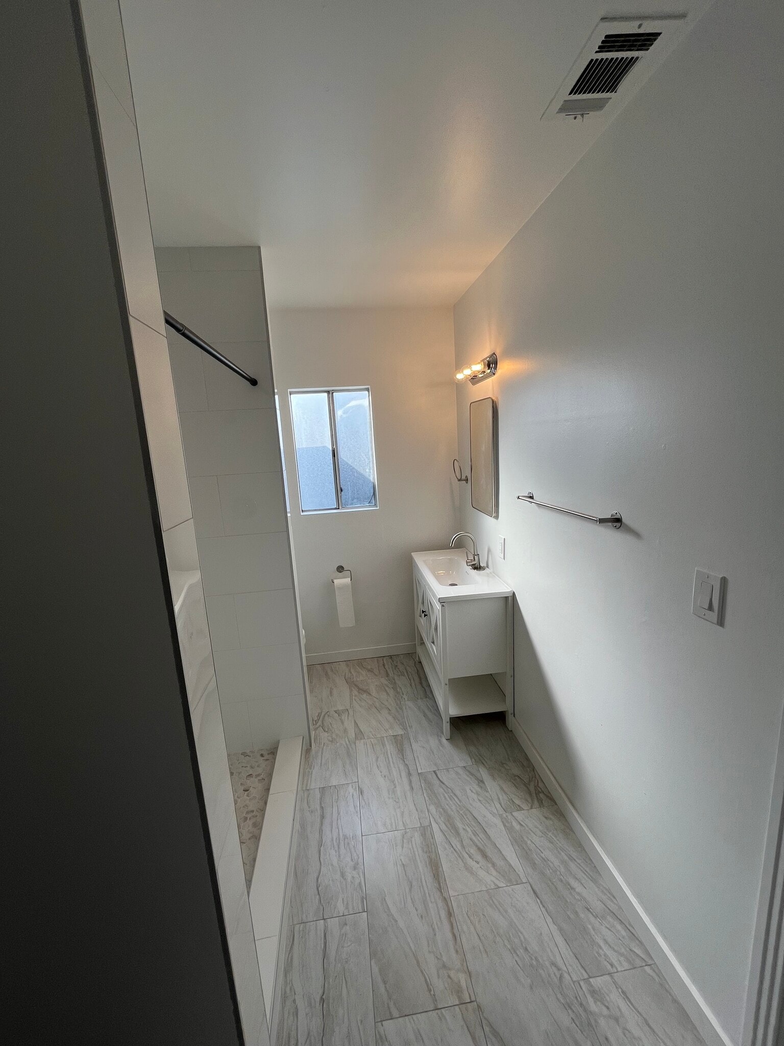 Building Photo - 480 E Monterey Ave