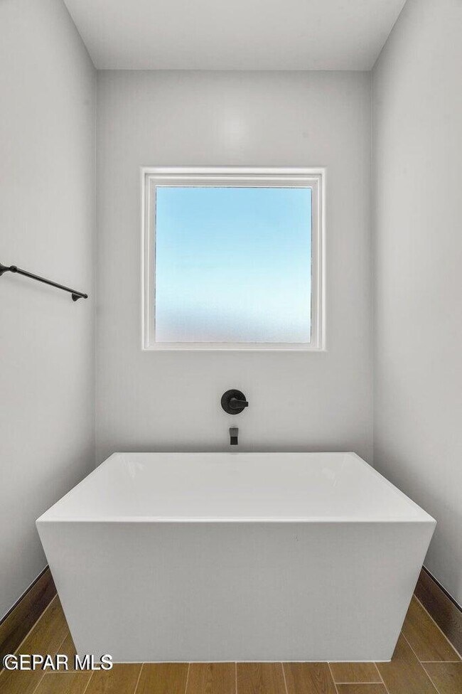 Building Photo - 7305 Cimarron Rim Dr